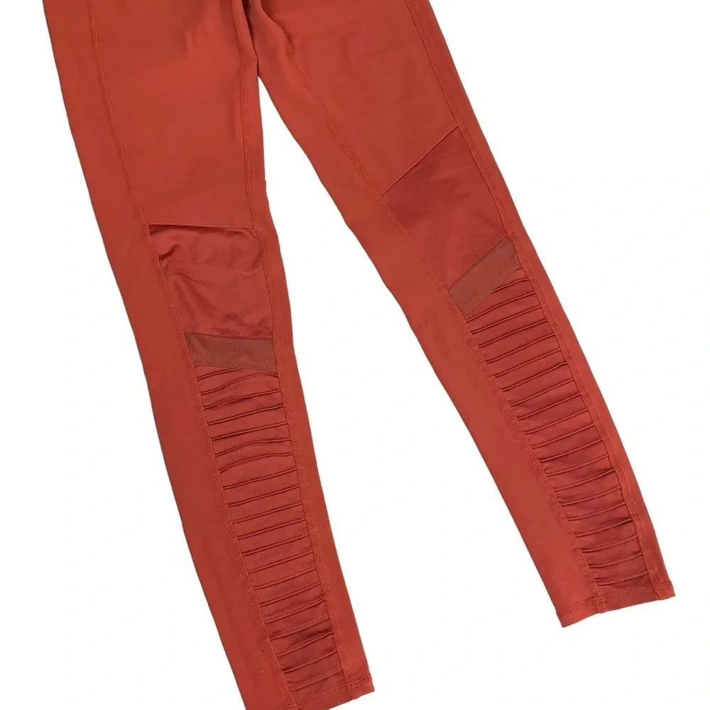 alo Yoga High-Rise Moto Legging Rust Burnt‎ Orange Small